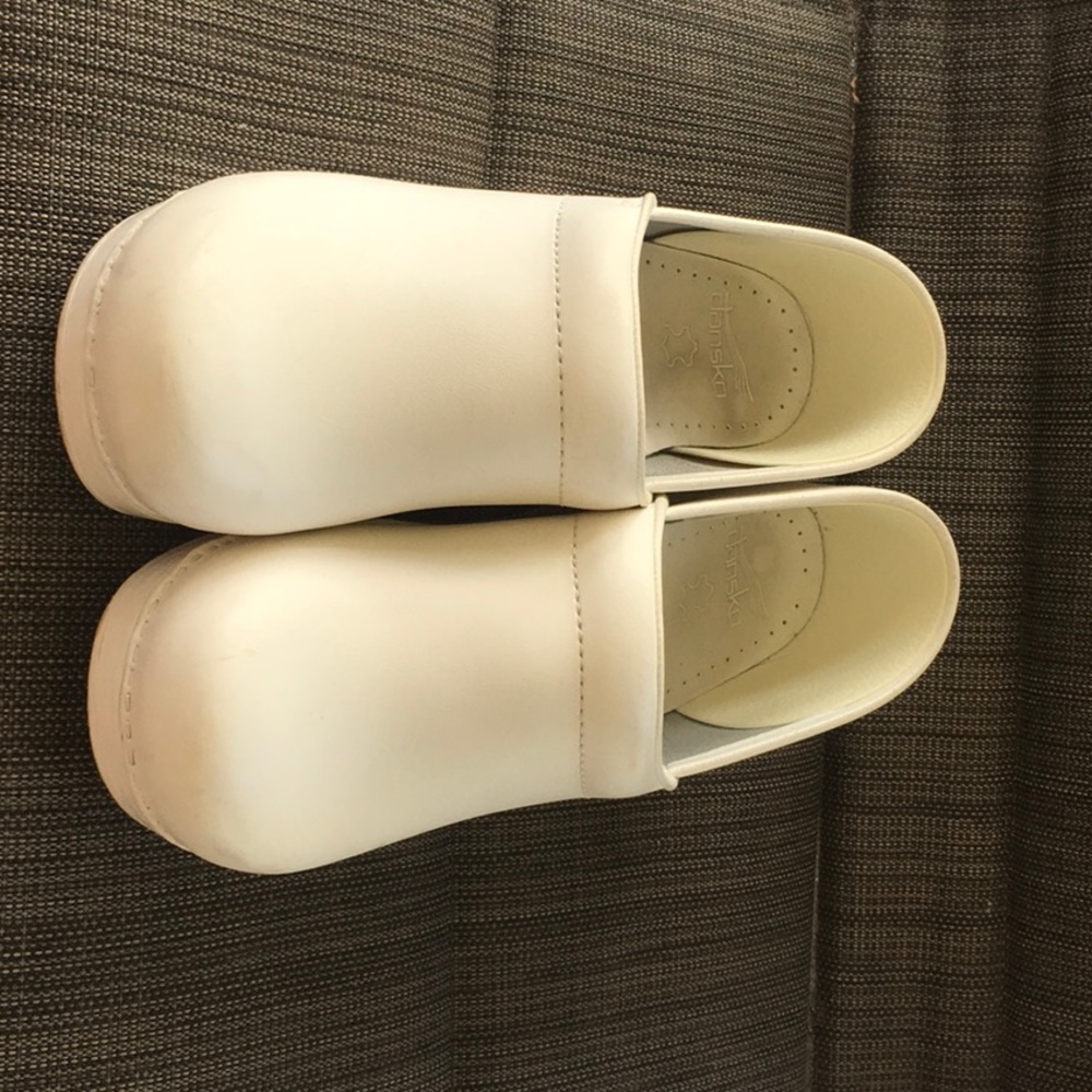 Dansko nursing shoes